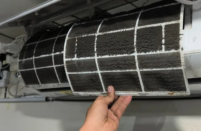 Kalibrasi dan perbaikan getaran unit AC outdoor di Bali